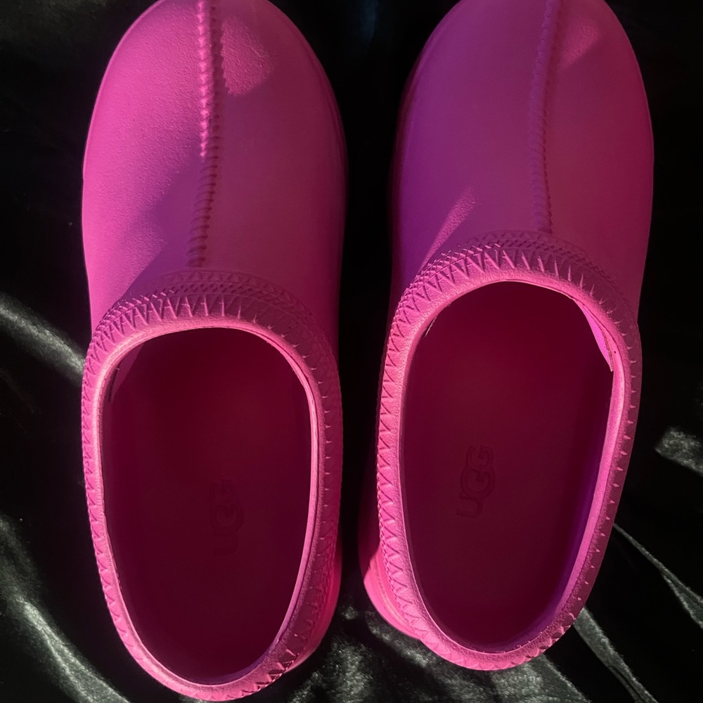 Pink #UGGS - Picture 4 of 5